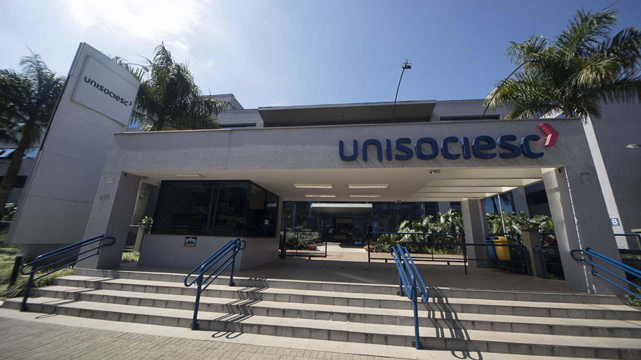 Fachada da Unisociesc